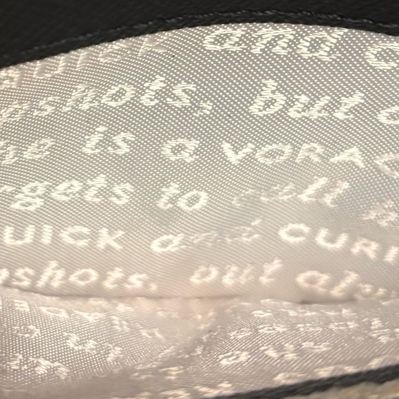 Kate Spade Black and White PinkFloral Storyteller Wallet! Rare & hard to find! - Picture 4 of 7